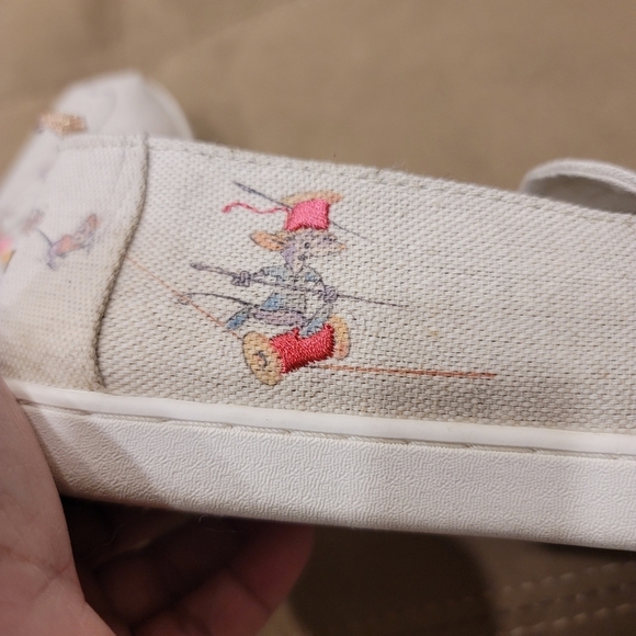 TOMS Disney X Cinderella Gus & Jaq Canvas Slip-on - Sz W9.5 US - Picture 7 of 10